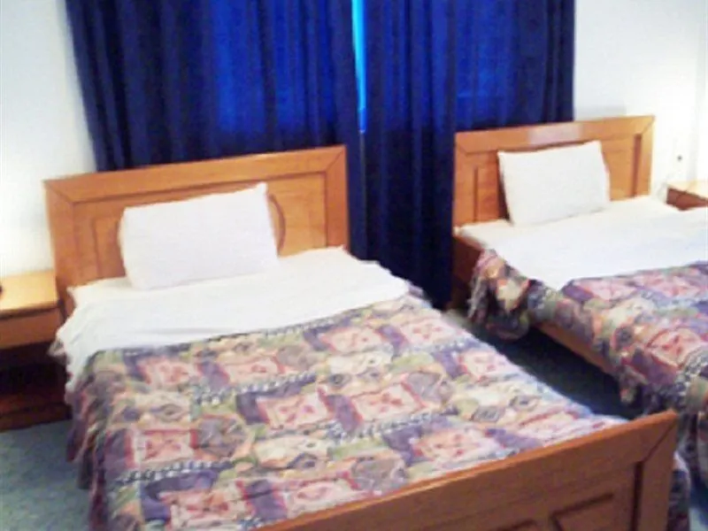 Hotel Dea ساراندا